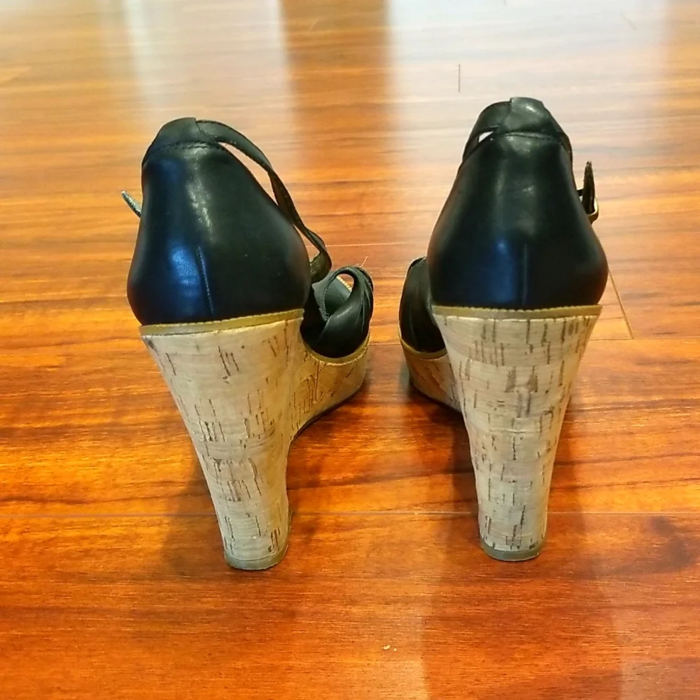 Banana Republic Platform Shoes size 10